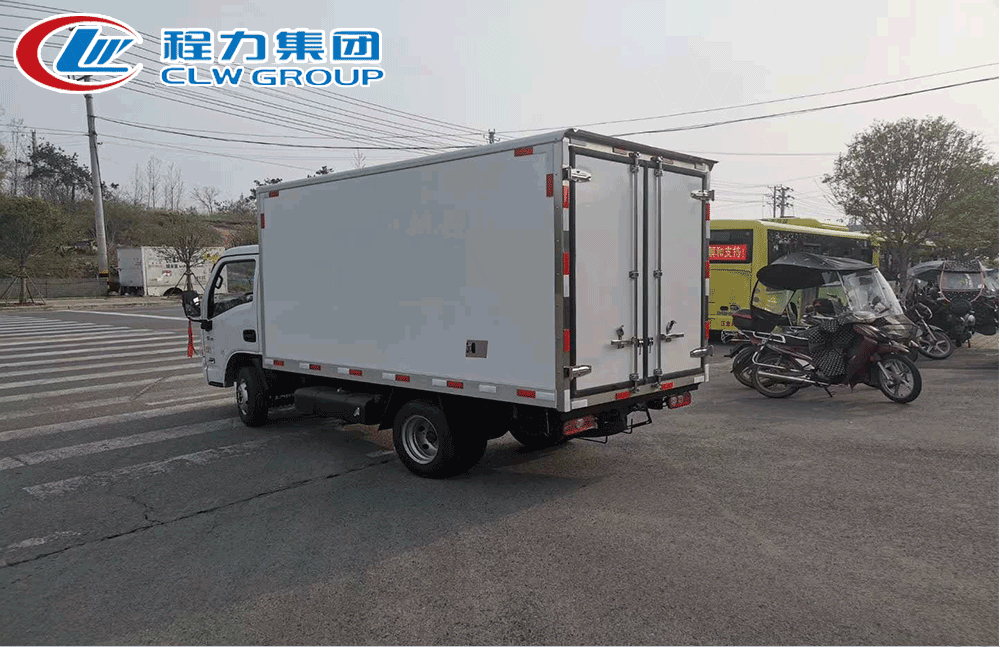 国六上汽跃进小福星冷藏车