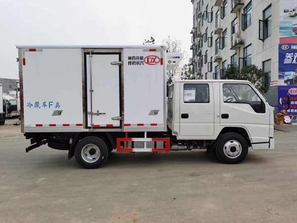 国六江铃顺达双排座3米2冷藏车