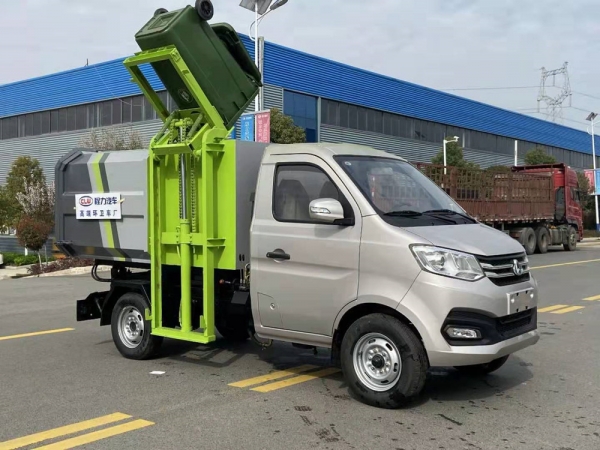 长安国六挂桶式垃圾车
