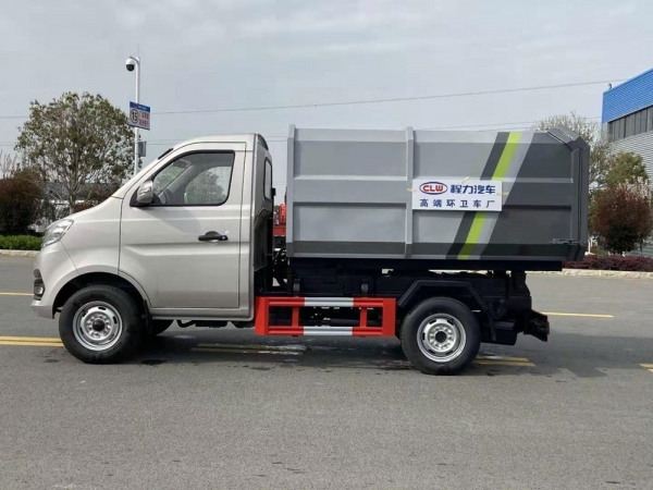 长安国六挂桶式垃圾车
