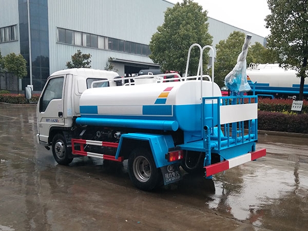 福田时代绿化喷洒车3吨