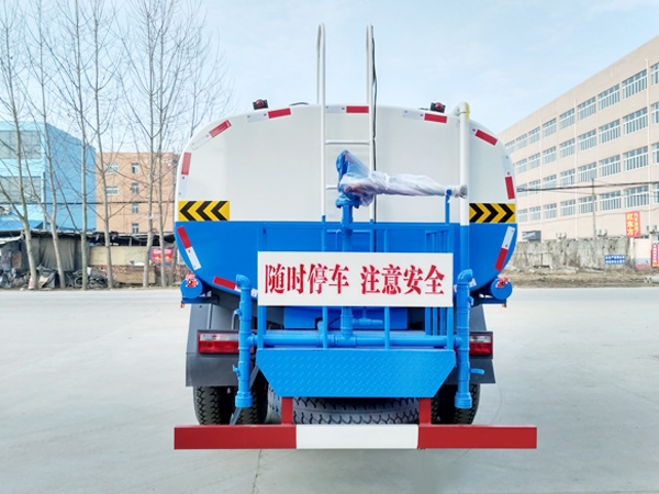 不上户老款153洒水车12-15方