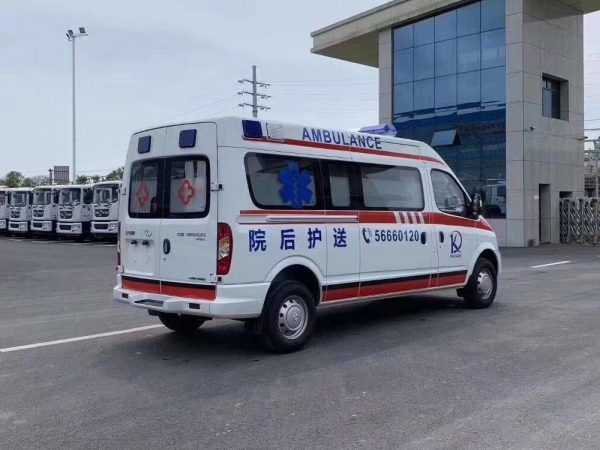 上汽大通救护车（长轴中顶）