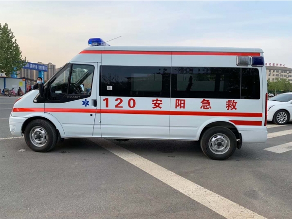 福特V348长轴中顶救护车