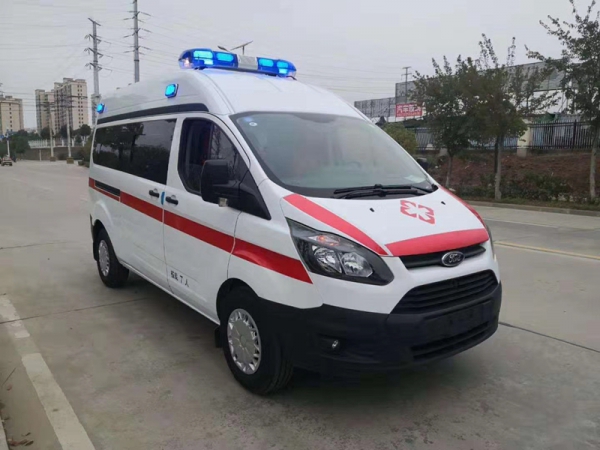 国六自动挡—V362监护型救护车