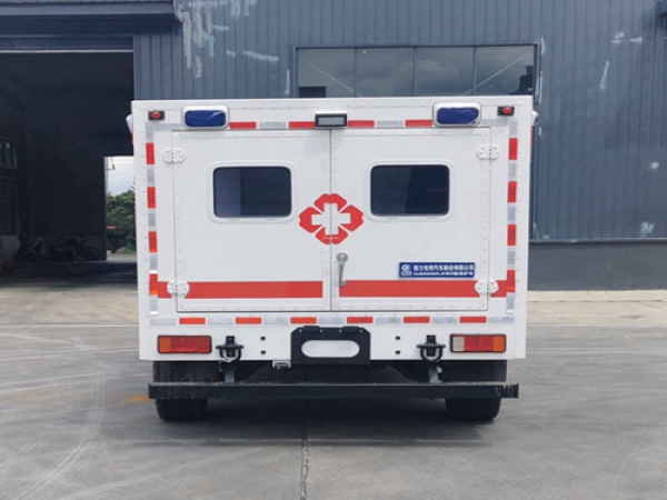 程力威牌CLW5050XJHE6型救护车
