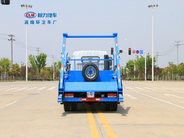 国六大多利卡摆臂垃圾车