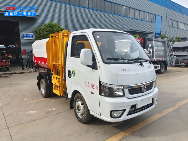 国六东风途逸挂桶垃圾车