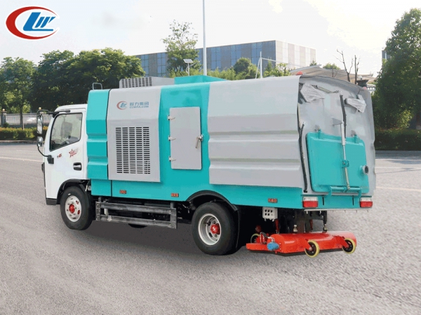 国六东风多利卡后置吸尘车