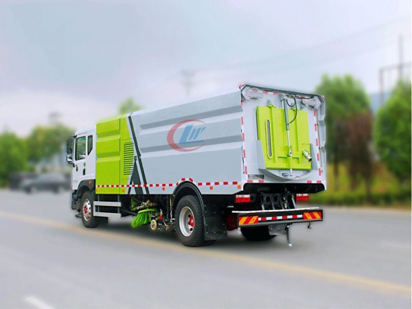 国六东风D9扫路车