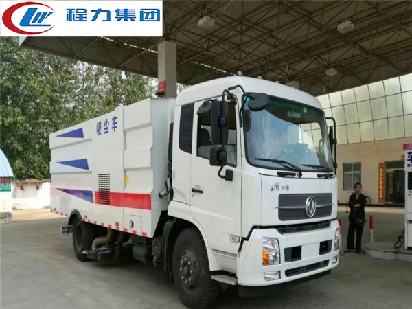 东风天锦12方吸尘车
