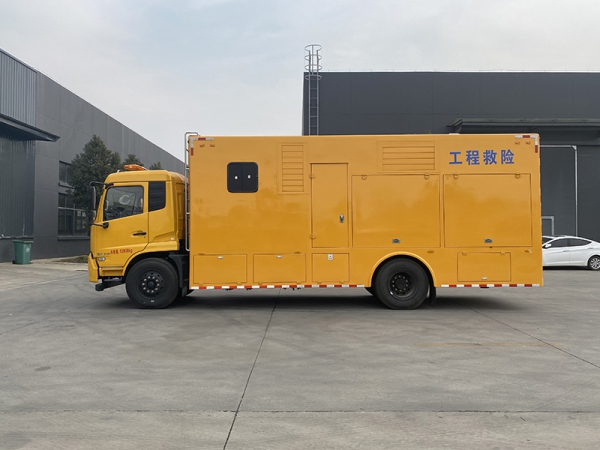 程力牌东风天锦抢险排水车3000方