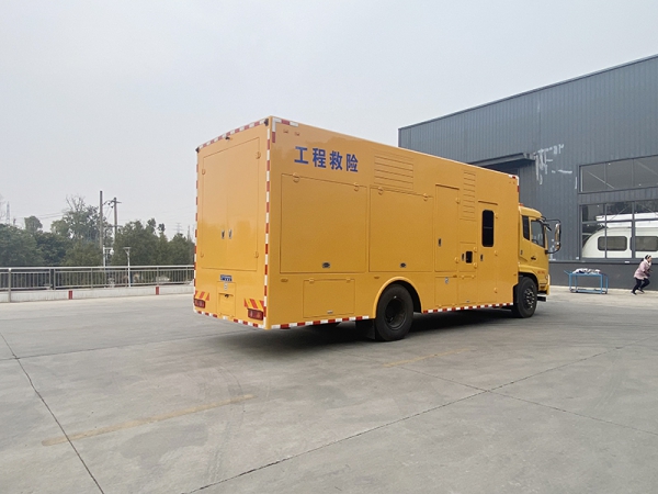 程力牌东风天锦抢险排水车3000方